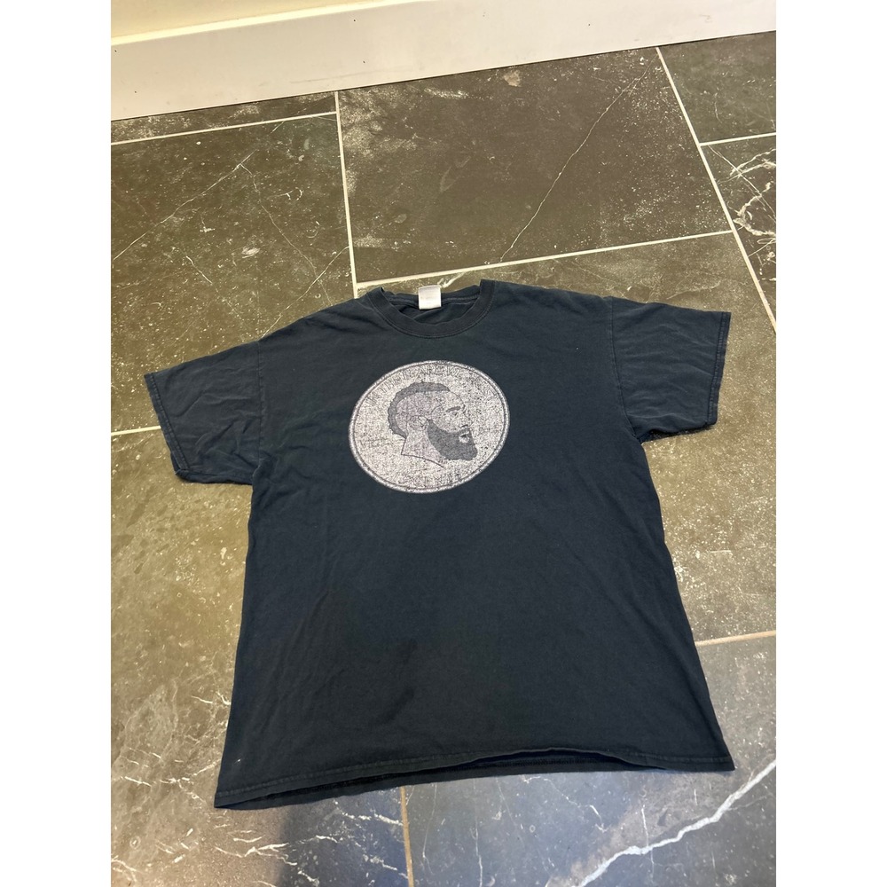 Gildan Heavy Cotton Men Black Graphic Tee Mohawk Beard Coin Medallion Shirt L